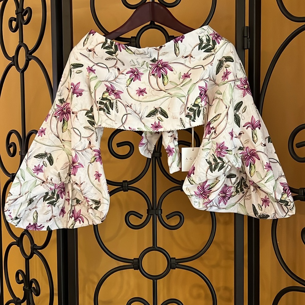 AGUA BY AGUA BENDITA Duria Floral Linen Crop Top
